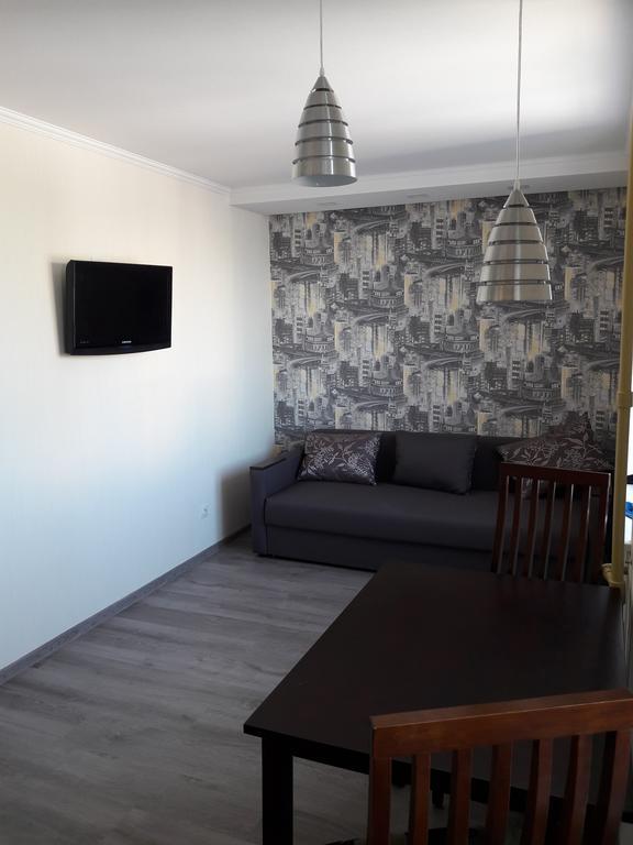 Apartmens near Metalist Appartement Charkov Buitenkant foto